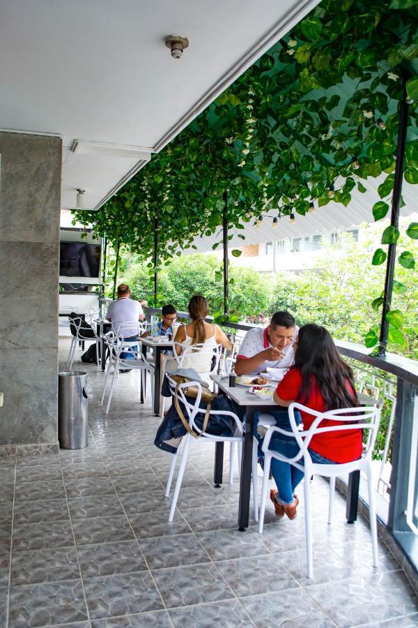 Hotel Centauros Del Llano 3*